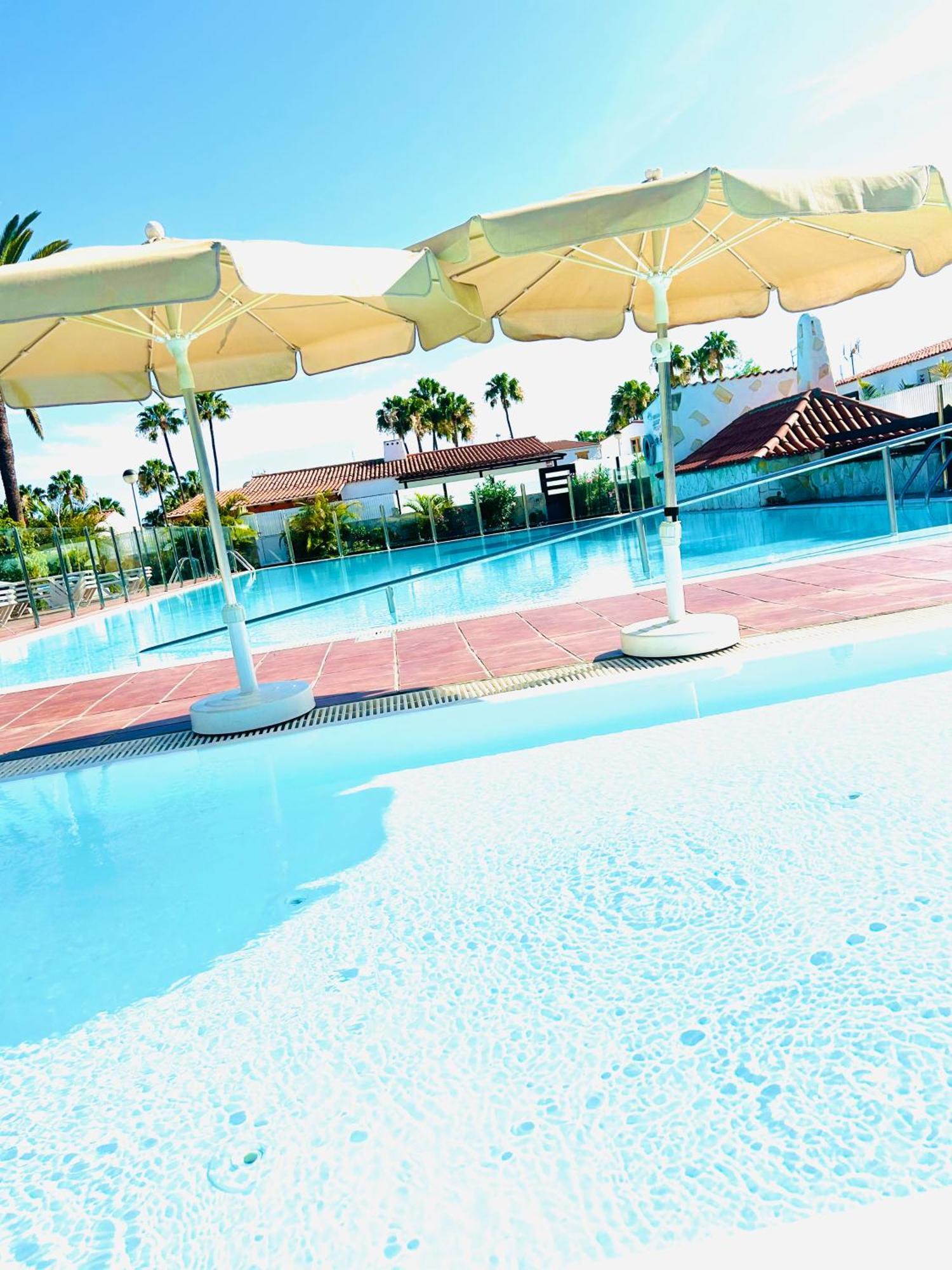 Oasis Beach Holiday Home With Jacuzzi Playa del Inglés Exteriör bild