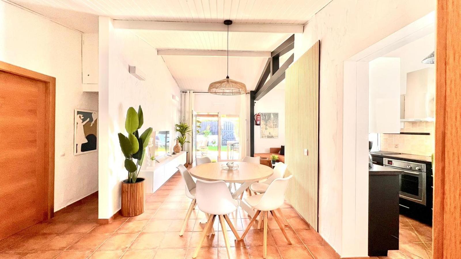 Oasis Beach Holiday Home With Jacuzzi Playa del Inglés Exteriör bild