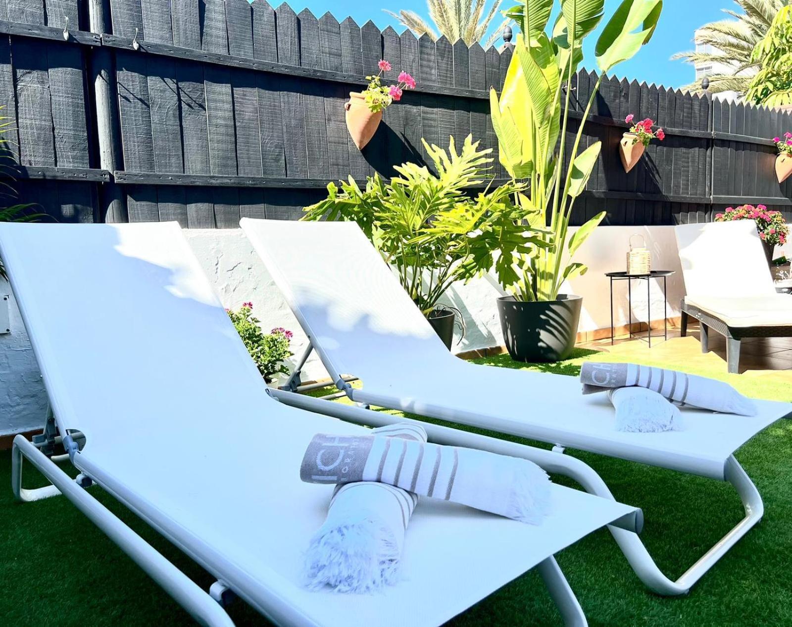 Oasis Beach Holiday Home With Jacuzzi Playa del Inglés Exteriör bild