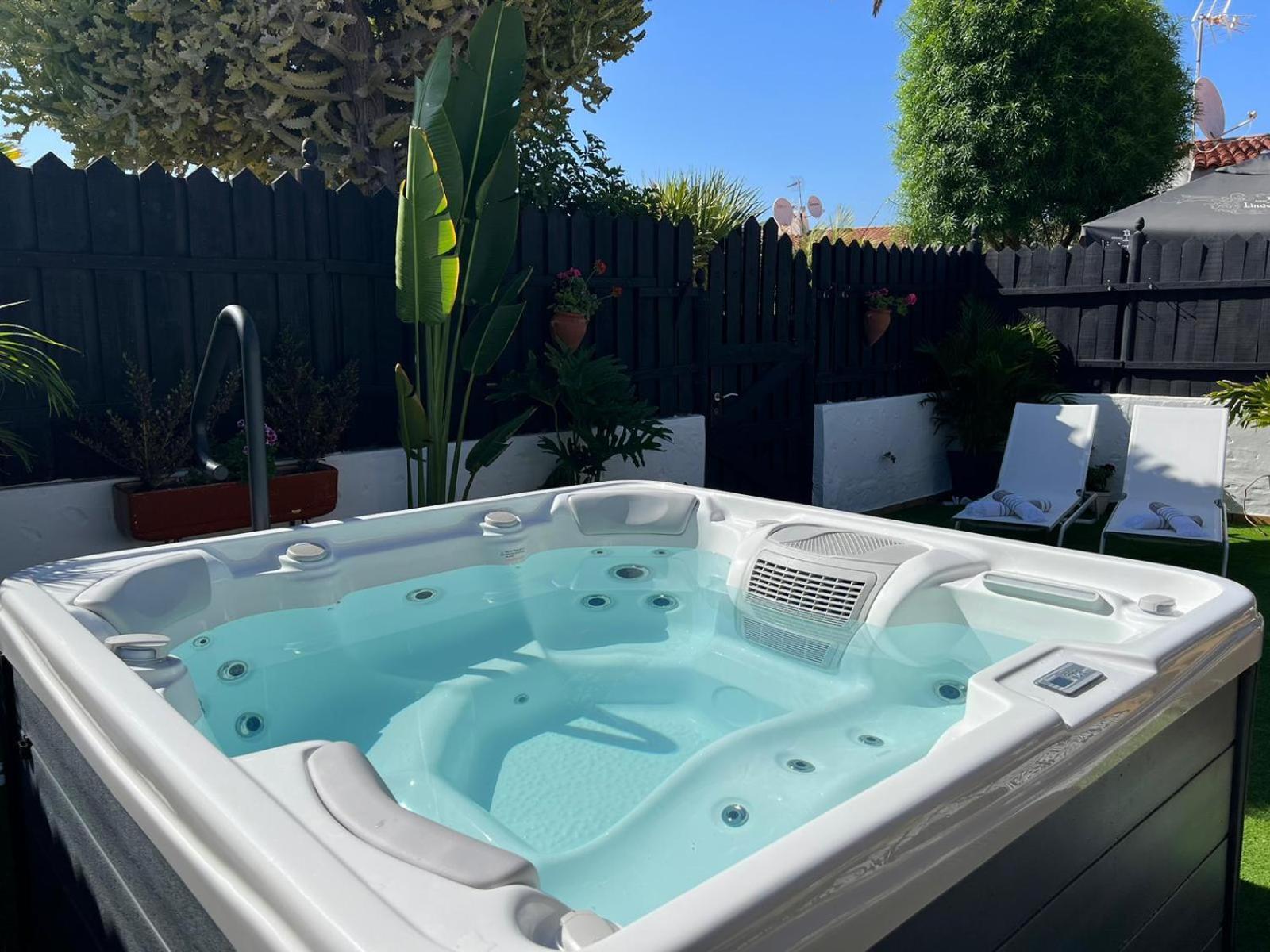 Oasis Beach Holiday Home With Jacuzzi Playa del Inglés Exteriör bild